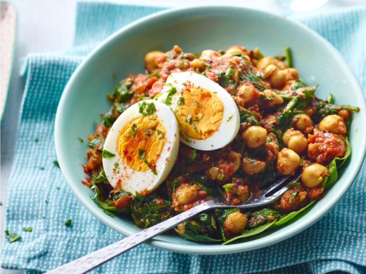 Chickpea, Spinach And Egg Curry Eat This Much